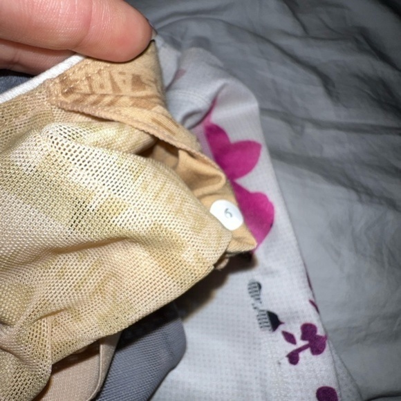 Lululemon Floral Scoop Neck Halter Back Rare Activewear Top Sz 6 - Picture 4 of 9